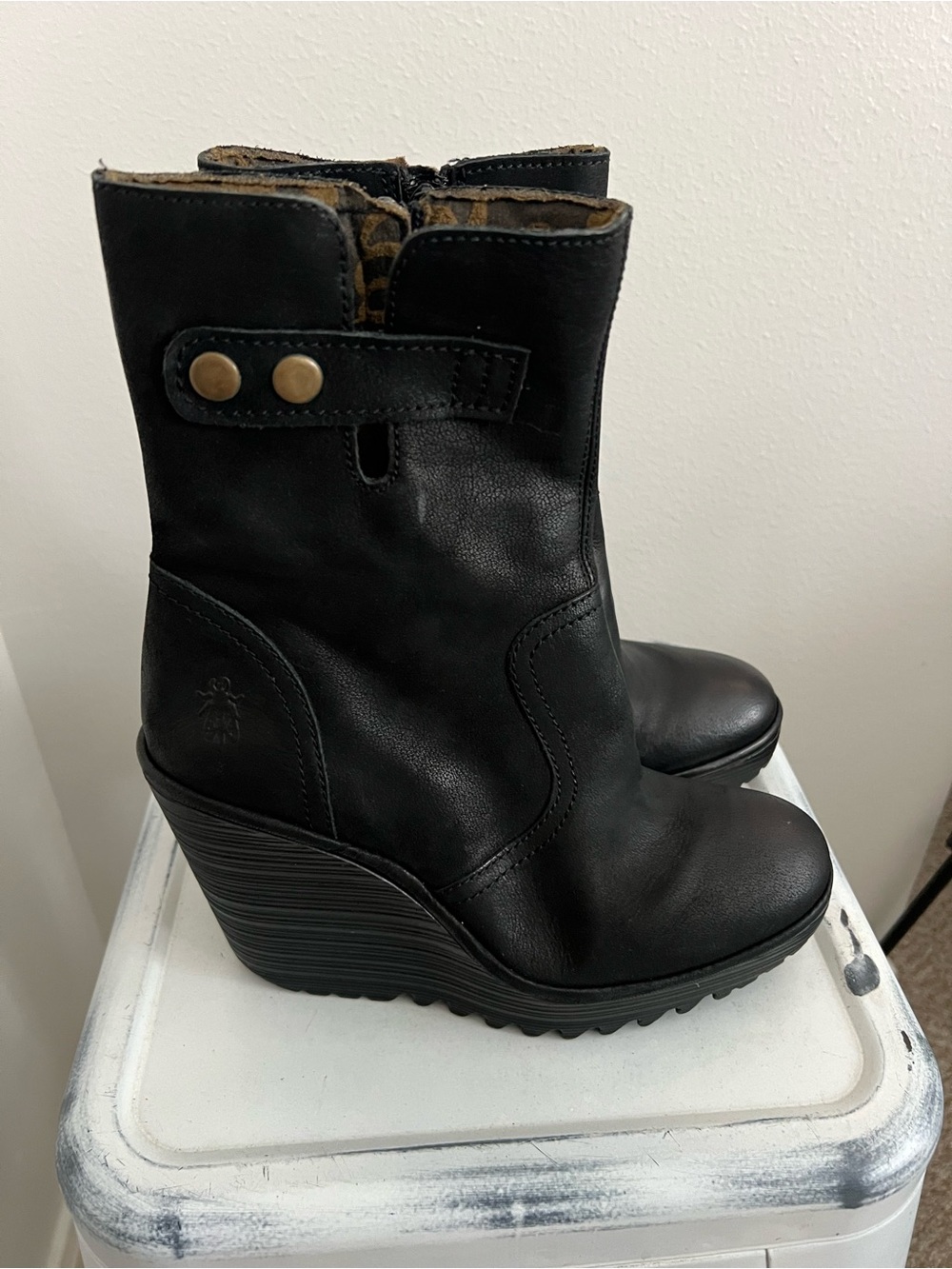 Fly London Black Leather Wedge Ankle Boots with Snap Strap. New No Box Size 39
